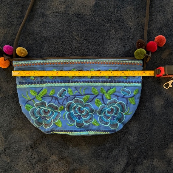 Unique embroidered cross body bag - Picture 9 of 11
